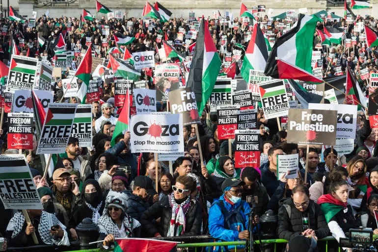برشلونة تقطع علاقاتها مع إسرائيل احتجاجاً على العدوان على غزة وتطالب بوقف إطلاق النار