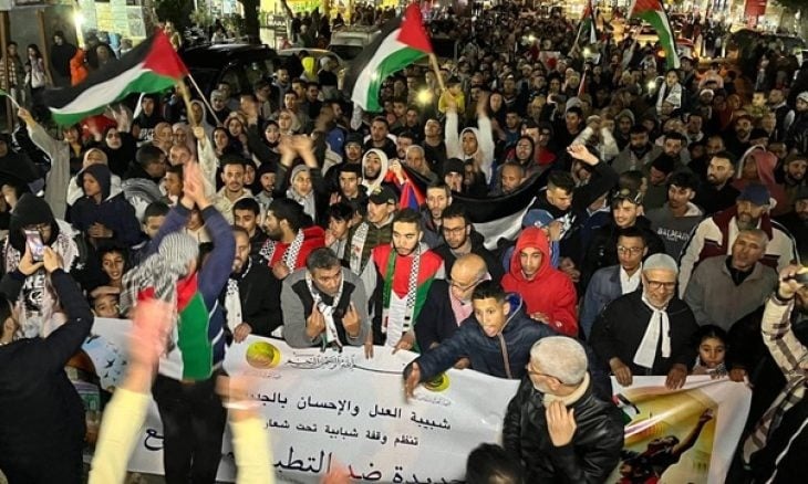 مسيرات ليلية تجتاح المدن المغربية: تضامناً مع غزة ودعوة لوقف الإبادة الإسرائيلية في غزة