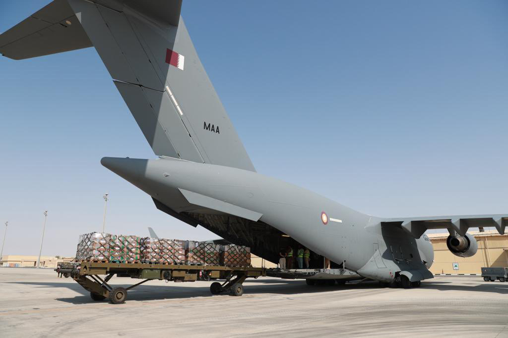 5 طائرات قطرية تتوجه للعريش تحمل 156 طنا من المساعدات لغزة