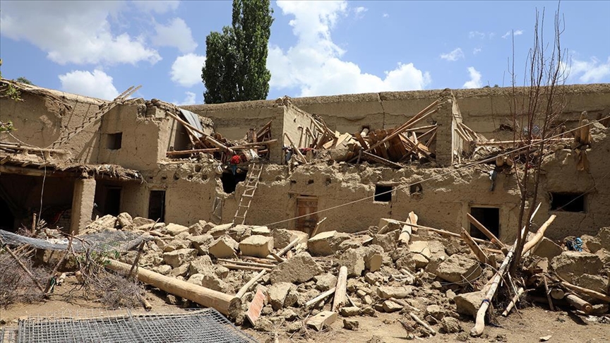 زلزله اخیر در افغانستان صدها نفر را بی‌خانمان کرد